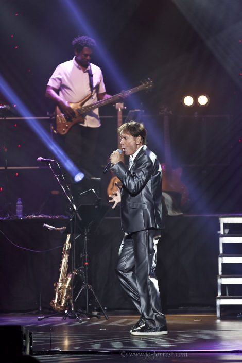 Concert, Liverpool, Live event, Cliff Richard