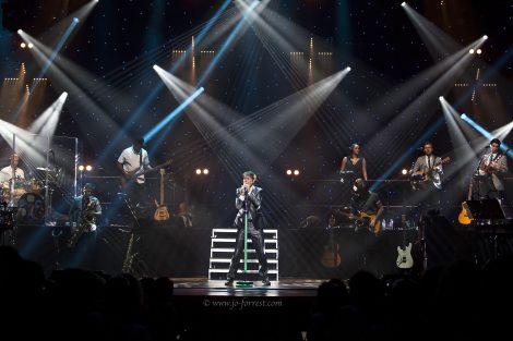 Concert, Liverpool, Live event, Cliff Richard