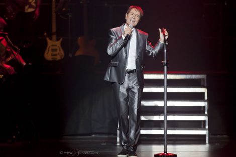 Concert, Liverpool, Live event, Cliff Richard