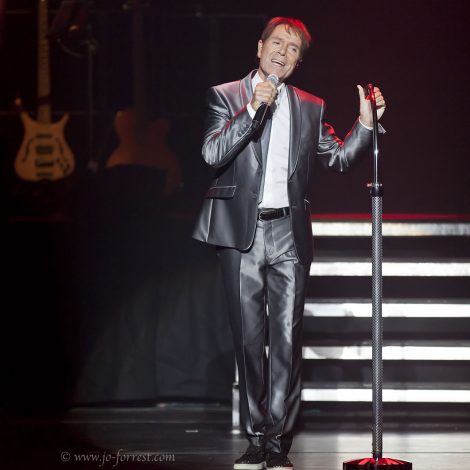 Concert, Liverpool, Live event, Cliff Richard