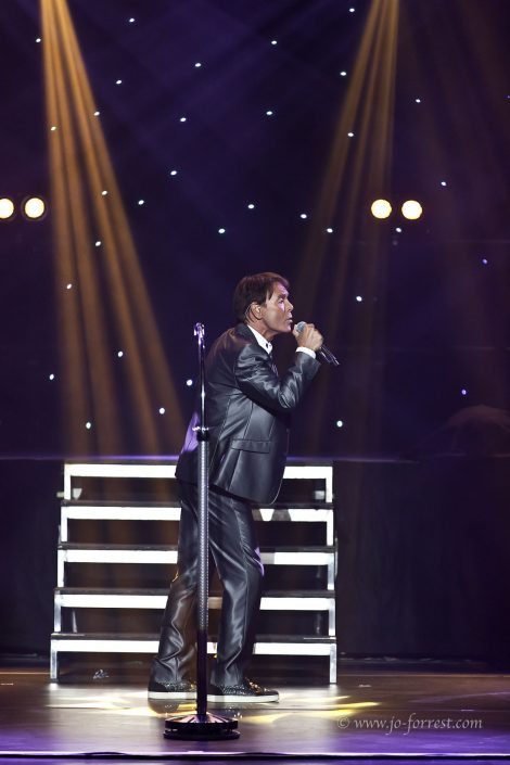 Concert, Liverpool, Live event, Cliff Richard