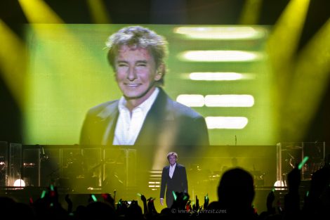 Concert, Liverpool, Live event, Barry Manilow