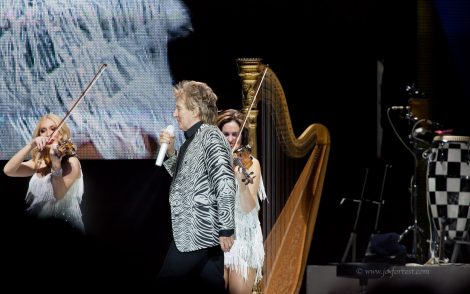 Echo Arena, Liverpool, Live event, Concert, Rod Stewart