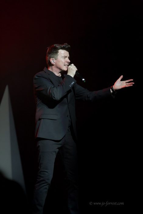 Rick Astley, Liverpool, Performance, Empire Theatre