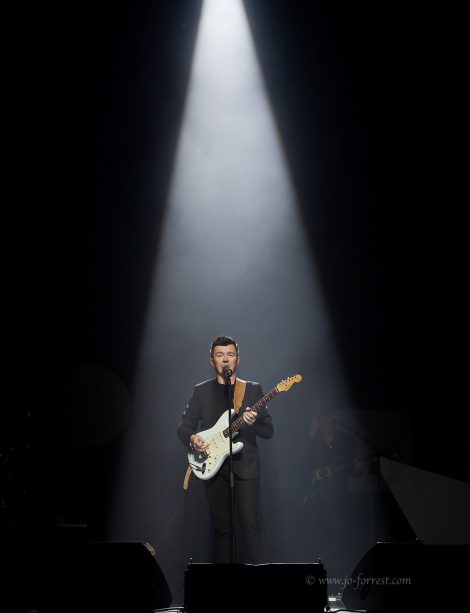 Rick Astley, Liverpool, Performance, Empire Theatre