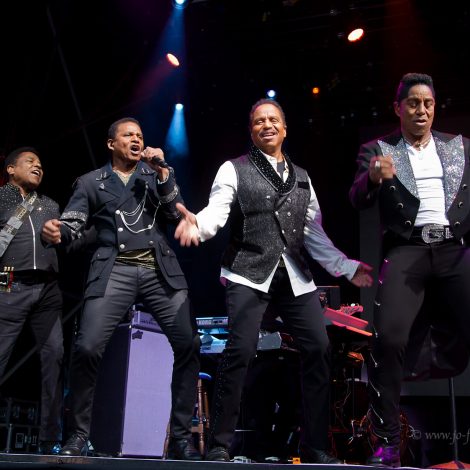 The Jacksons, Haydock Racecourse, Live Event, American