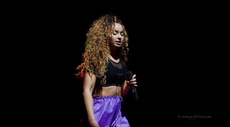 Ella Eyre, Liverpool, Echo Arena, Music, Jo Forrest