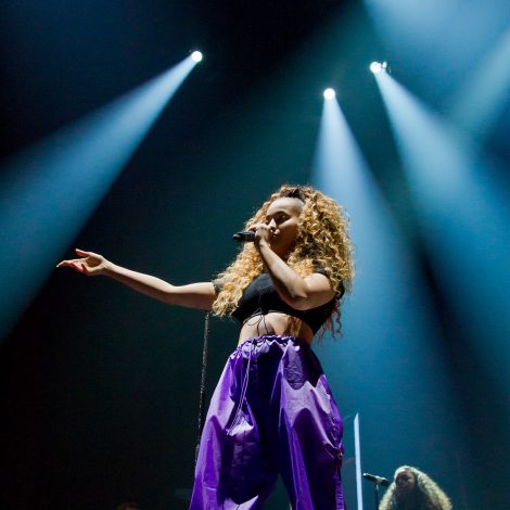 Ella Eyre, Liverpool, Echo Arena, Music, Jo Forrest