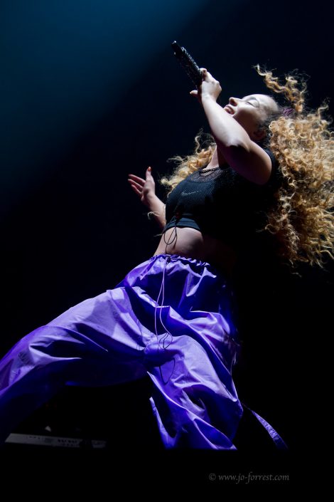 Ella Eyre, Liverpool, Echo Arena, Music, Jo Forrest