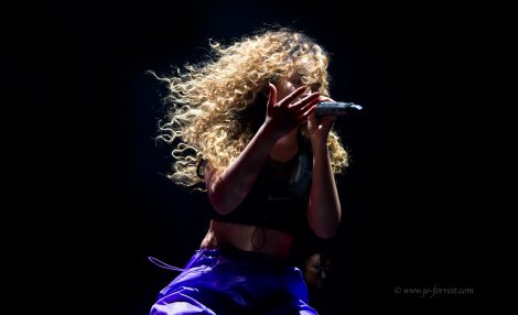 Ella Eyre, Liverpool, Echo Arena, Music, Jo Forrest