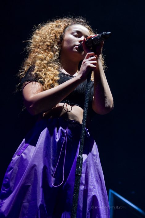 Ella Eyre, Liverpool, Echo Arena, Music, Jo Forrest