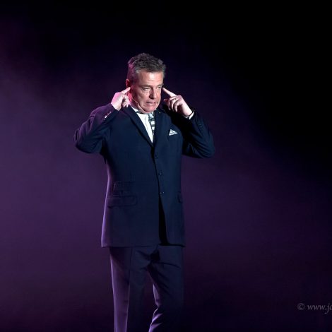 Suggs, What a King Cnut, theatre, Jo Forrest, New Brighton, Madness