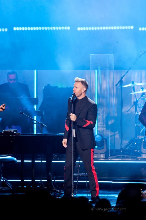 Gary Barlow, Take That, Manchester, O2 Apollo, Jo Forrest, Solo Tour