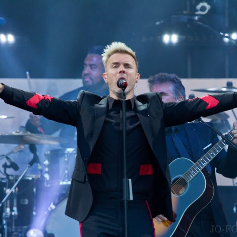 Gary Barlow, Scarborough, Music, Jo Forrest, Review, Open Air Theatre