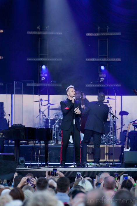 Gary Barlow, Scarborough, Music, Jo Forrest, Review, Open Air Theatre