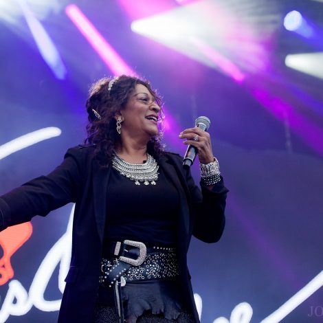 Sister Sledge, Scarborough, Open Air Theatre, Review, Jo Forrest, Music Photographer