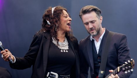 Sister Sledge, Scarborough, Open Air Theatre, Review, Jo Forrest, Music Photographer