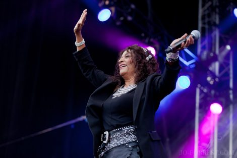 Sister Sledge, Scarborough, Open Air Theatre, Review, Jo Forrest, Music Photographer