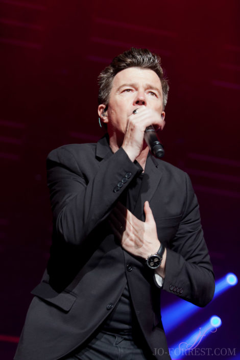 Rick Astley, Leeds, Jo Forrest, Review, First Direct Arena, Tour