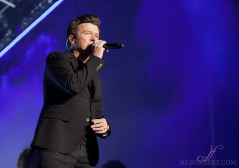 Rick Astley, Leeds, Jo Forrest, Review, First Direct Arena, Tour