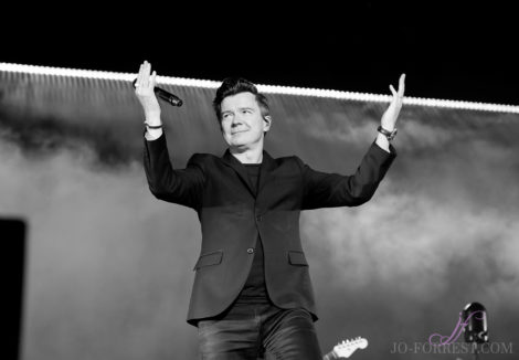 Rick Astley, Leeds, Jo Forrest, Review, First Direct Arena, Tour