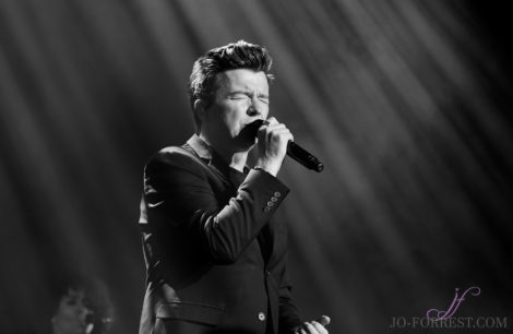 Rick Astley, Leeds, Jo Forrest, Review, First Direct Arena, Tour