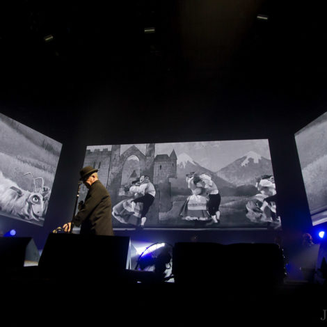 Madness, Leeds, Jo Forrest, Review, First Direct Arena