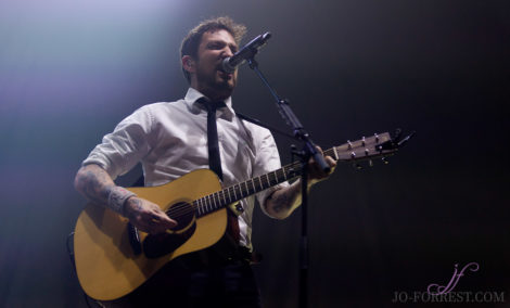 Frank Turner, Jo Forrest, review, Leeds, First Direct Arena