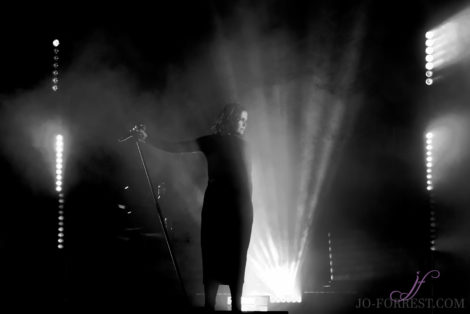 Alison Moyet, Leeds, First Direct Arena, Tour, Jo Forrest, Review