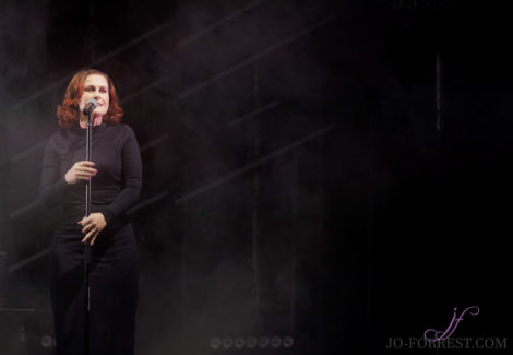 Alison Moyet, Leeds, First Direct Arena, Tour, Jo Forrest, Review