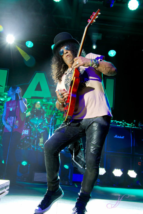 Slash, Doncaster, Jo Forrest, Review, Music, Doncaster Dome