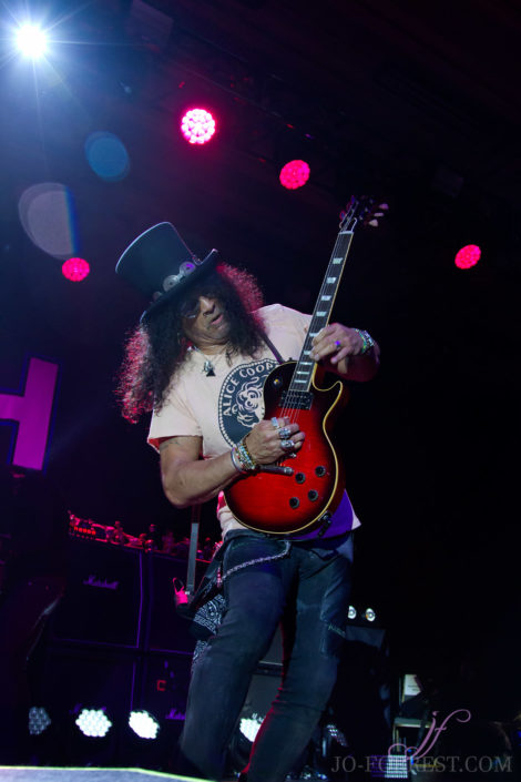 Slash, Doncaster, Jo Forrest, Review, Music, Doncaster Dome