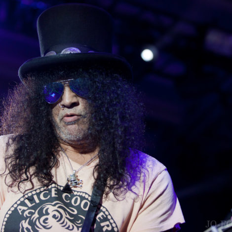 Slash, Doncaster, Jo Forrest, Review, Music, Doncaster Dome