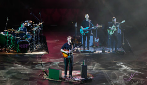 George Ezra, Leeds, First Direct Arena, Jo Forrest, Review