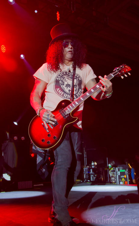 Slash, Doncaster, Jo Forrest, Review, Music, Doncaster Dome