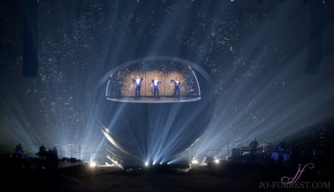 Take That, Manchester, Jo Forrest, Music, Review, Gary Barlow, Mark Owen