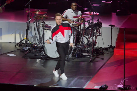 Olly Murs, First Direct Arena, Leeds, Jo Forrest, Review