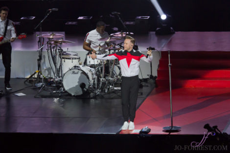 Olly Murs, First Direct Arena, Leeds, Jo Forrest, Review