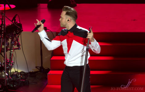 Olly Murs, First Direct Arena, Leeds, Jo Forrest, Review