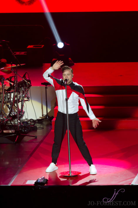 Olly Murs, First Direct Arena, Leeds, Jo Forrest, Review