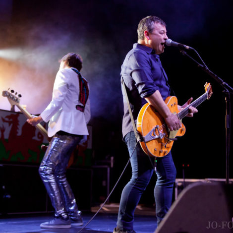 Manic Street Preachers, York Barbican, Jo Forrest, Review