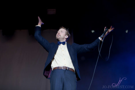 Kaiser Chiefs, Elland road, Leeds, Music, Jo Forrest, Review