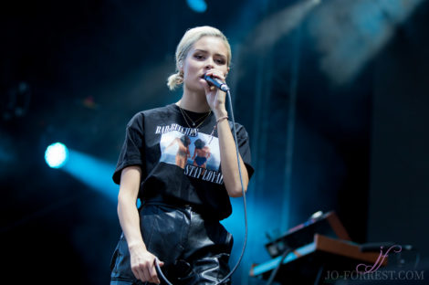 Nina Nesbitt, Music, Scarborough, Open Air Theatre, Jo Forrest, Review