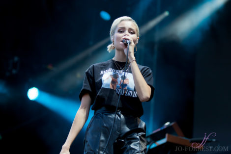 Nina Nesbitt, Music, Scarborough, Open Air Theatre, Jo Forrest, Review