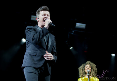 Rick Astley, Haydock Racecourse, Jo Forrest, Review, Music