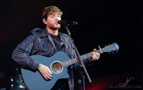 James Arthur, York, Jo Forrest, Review, Music, York Racecourse