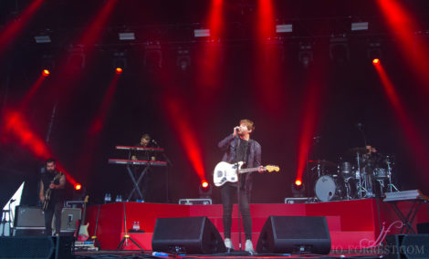 James Arthur, York, Jo Forrest, Review, Music, York Racecourse