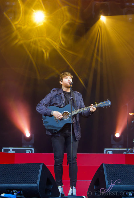 James Arthur, York, Jo Forrest, Review, Music, York Racecourse