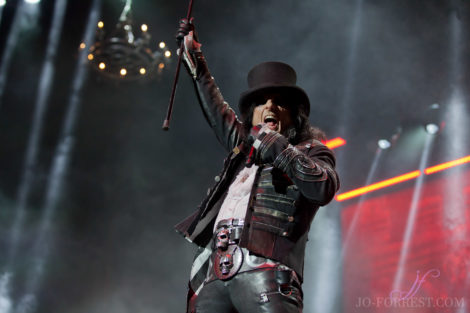 Alice Cooper, Review, Music, Jo Forrest, Leeds, First Direct Arena