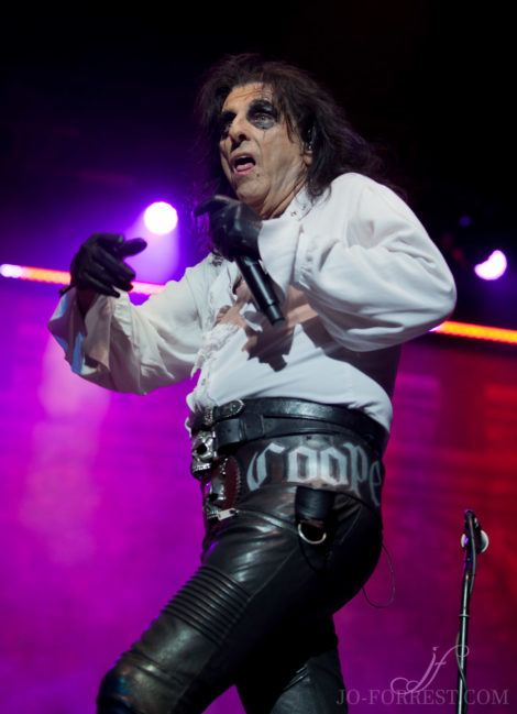 Alice Cooper, Review, Music, Jo Forrest, Leeds, First Direct Arena